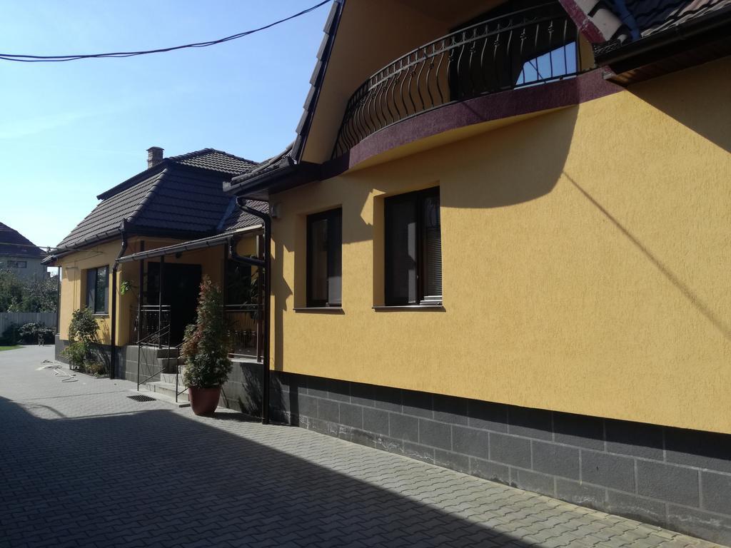 Casa Aurora Hotell Turda Exteriör bild